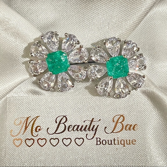 Floral Ocean Blue Studs - Picture 1 of 5